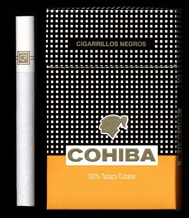 Cohiba_cigarette_and_box